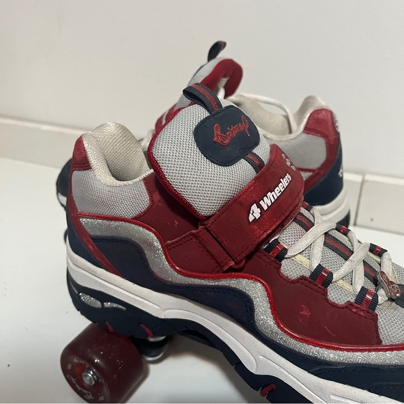 Britney Spears Roller Skates by Skechers 4 wheelers - Picture 5 of 8